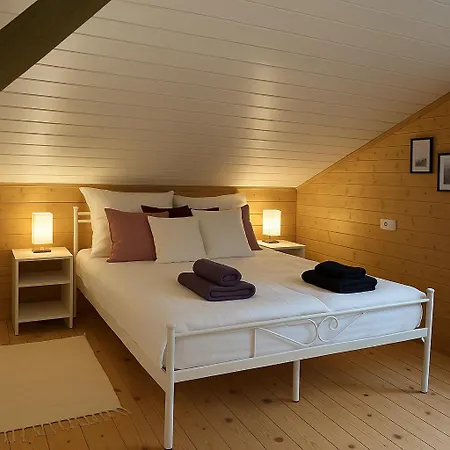Klimatisierte Familienchalets Eingebettet In Der 샬레 Rothenthurn