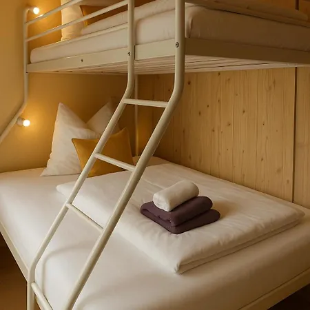 Klimatisierte Familienchalets Eingebettet In Der 샬레 Rothenthurn
